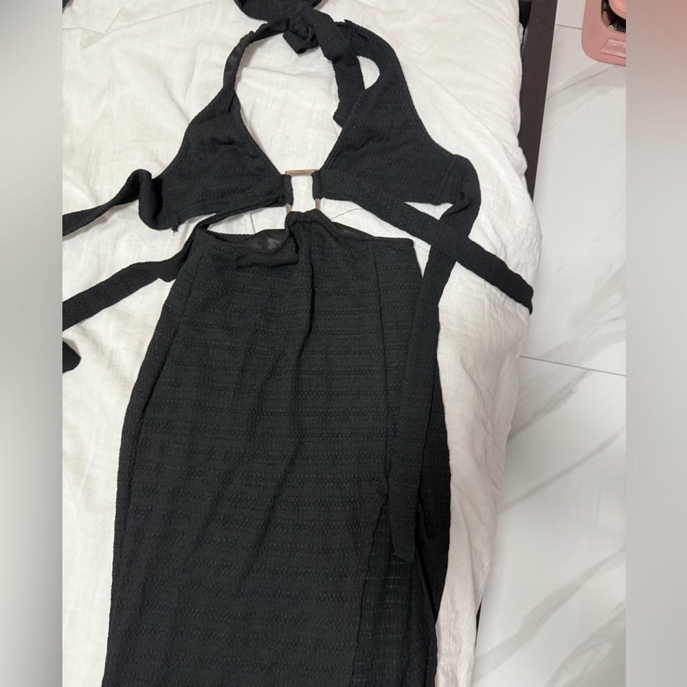 SHEIN Black Backless Halter Dress